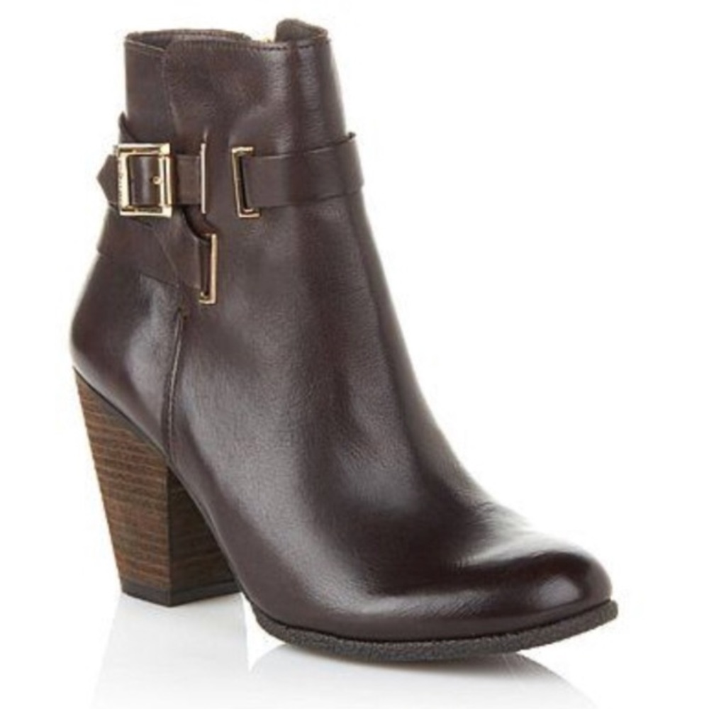 Vince Camuto Harriet soft leather stacked ankle